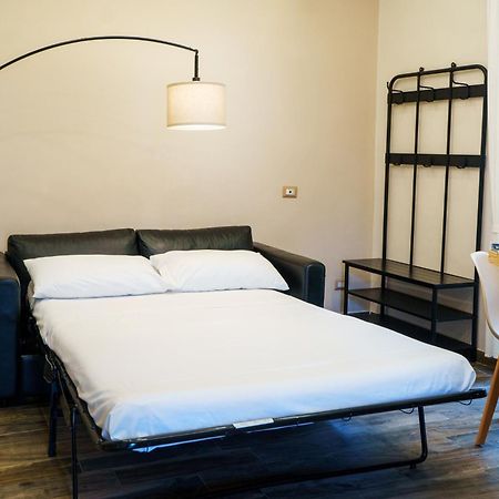 Chiatamone Relais Apartment เนเปิลส์ ภายนอก รูปภาพ