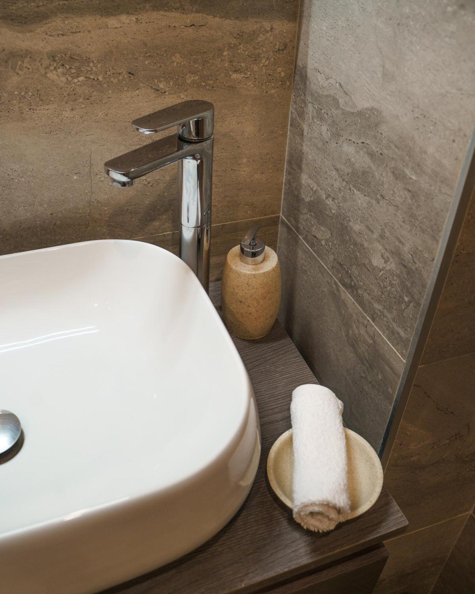Chiatamone Relais Apartment เนเปิลส์ ภายนอก รูปภาพ